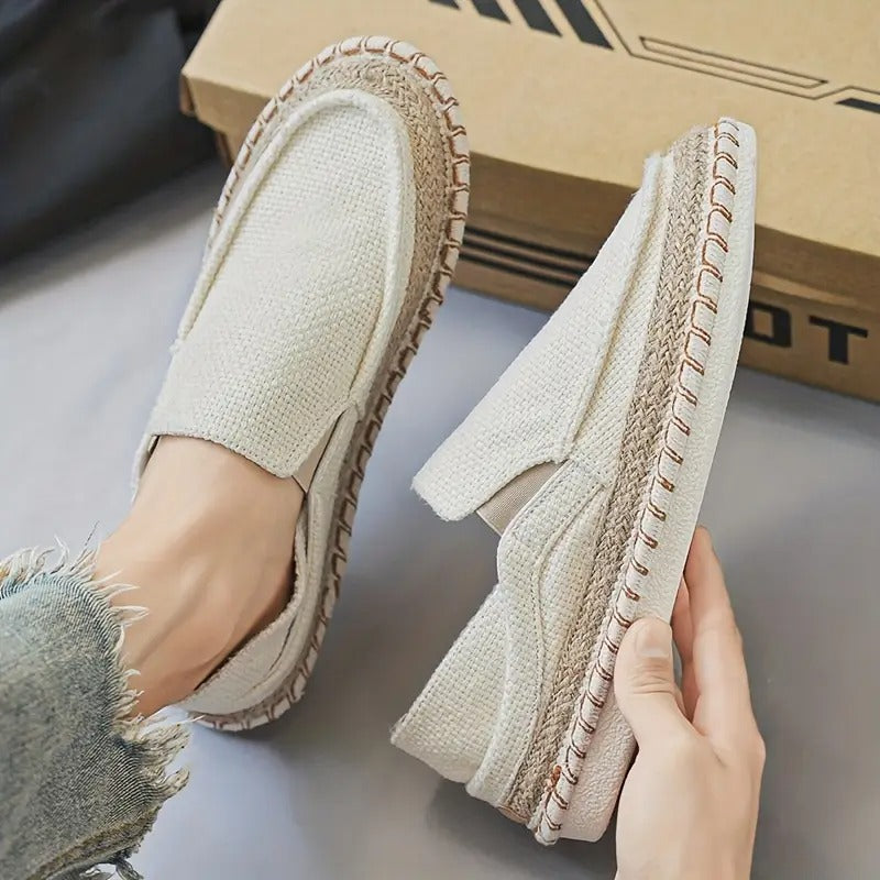 Zapatos Cerrados en Lona sin Cordones para Hombres